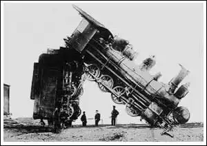 паровозы после взрыва котла.