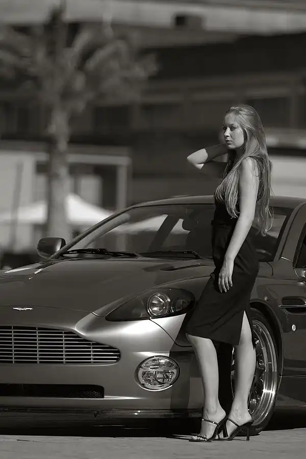 Сексуальные девушки и автомобили
