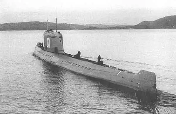 Подлодка, оставляющая вдов