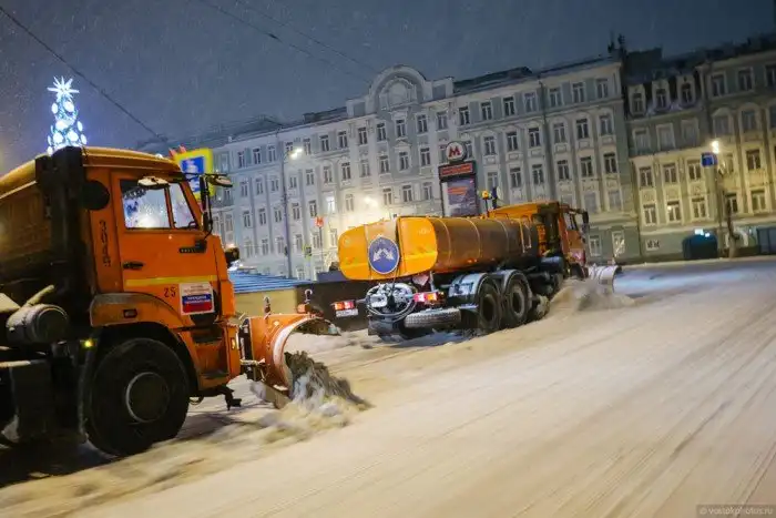 Как убирают московский снег