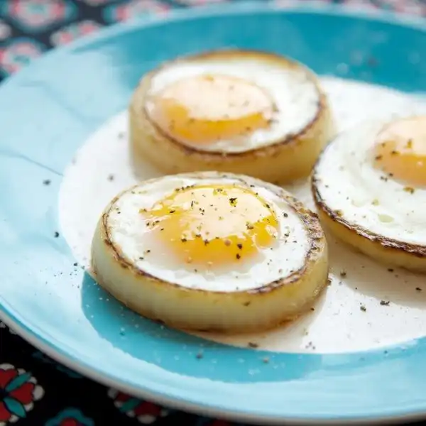 9 аппетитных блюд из яиц за 5 минут