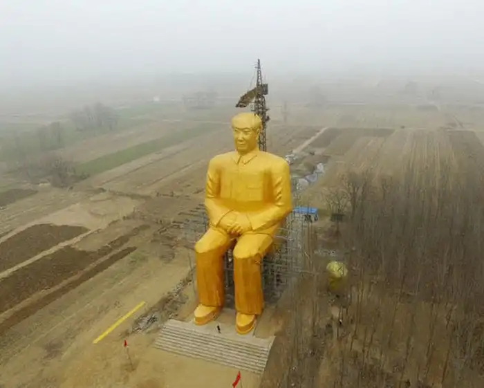 В Китае завершается строительство самого большого памятника Мао Цзедуну
