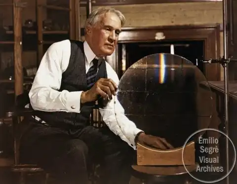 Физики, химики и математики: жизнь и открытия. часть 5