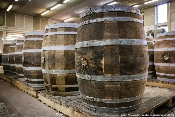 Как делают бочки для коньяка