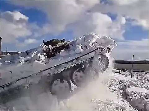 Подснежники вылазят................