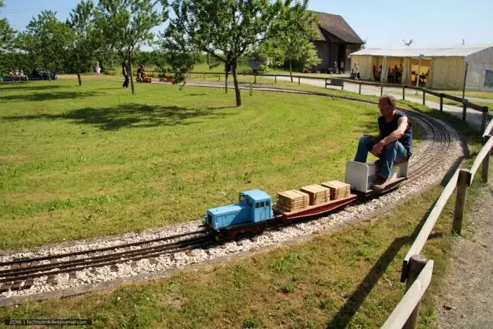 Как устроена самая маленькая железная дорога в мире