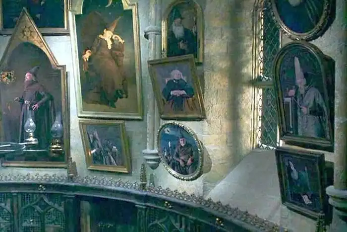 Портреты русских художников в кабинете директора школы волшебства Дамблдора