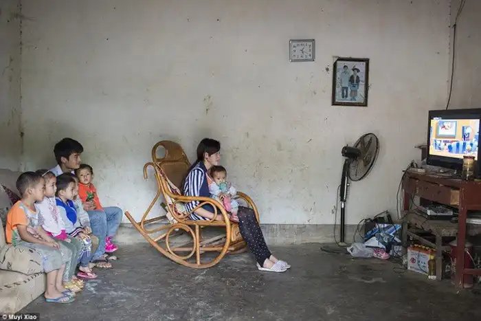 Китайские подростковые браки: как 13-летние девочки стараются пораньше выйти замуж