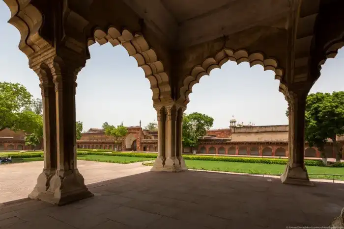 Красный форт Агры