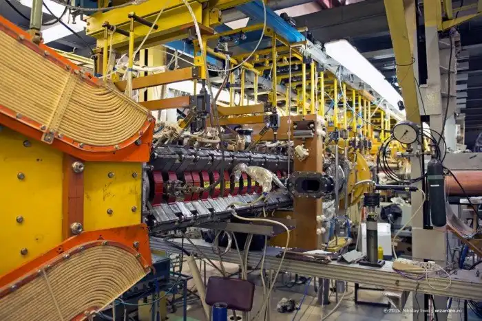 Экскурсия в Институт Ядерной Физики