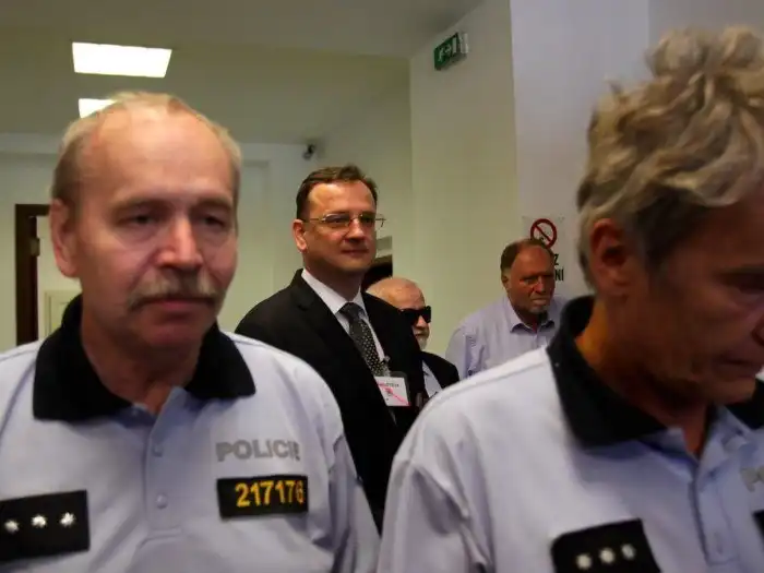 18 самых коррумпированных демократических стран