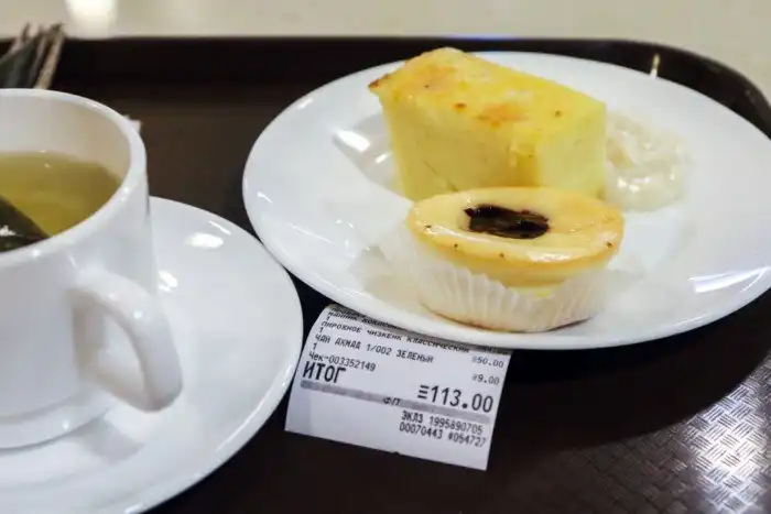 Кризис-фигизис: мы нашли дешевые столовые во всех московских аэропортах