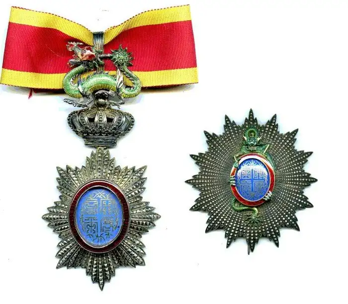 Ордена как знаки отличия и произведения искусства