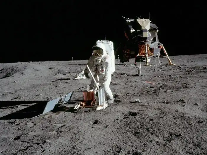 Высадка американцев на Луне: афера века или факт, не подлежащий сомнению?