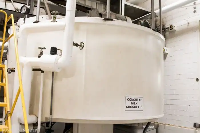 На фабрике M&M’s: как производят конфеты, которые тают во рту, а не в руках