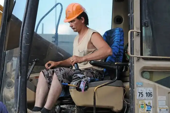 В Белгороде рассказали о стройке новой школы с помощью отфотошопленных снимков