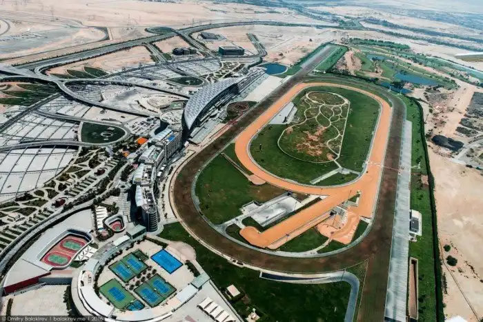 Самый прогрессивный город мира с гидроплана