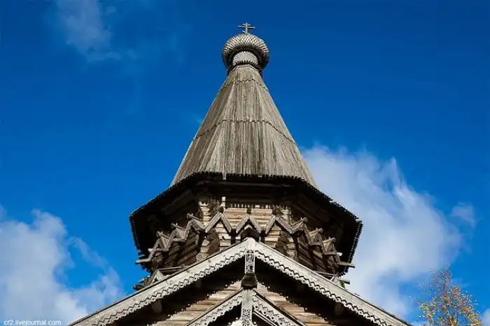 Уникальные древние деревянные церкви Карелии