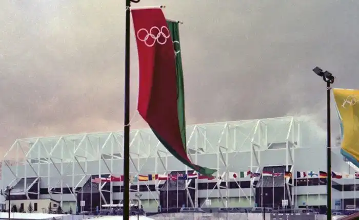 Как США превратили Олимпийскую деревню в тюрьму