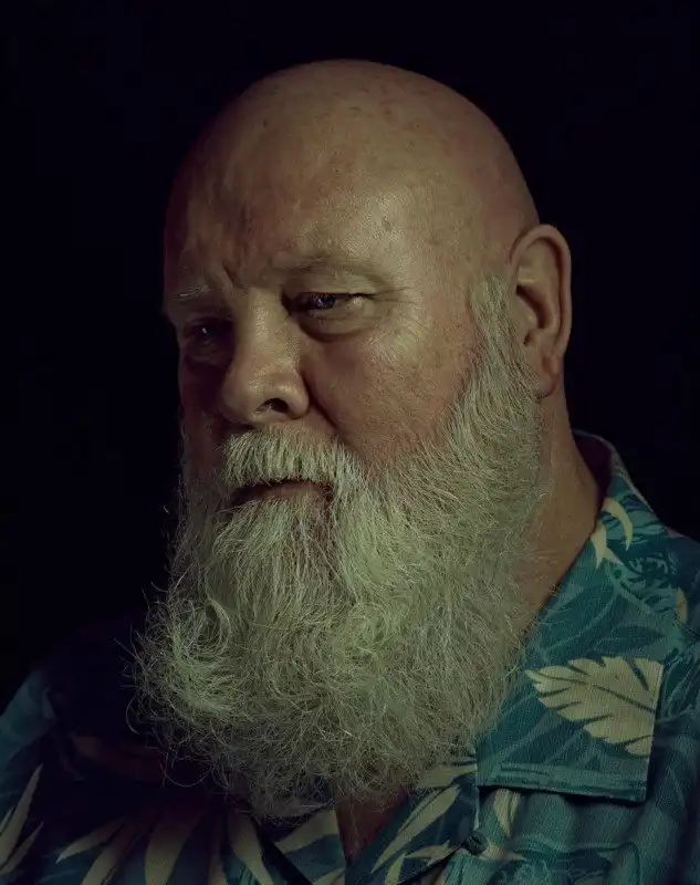 Чем занимается Санта-Клаус в остальное время года