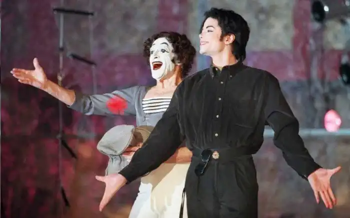 Жизнь Майкла Джексона в фотографиях