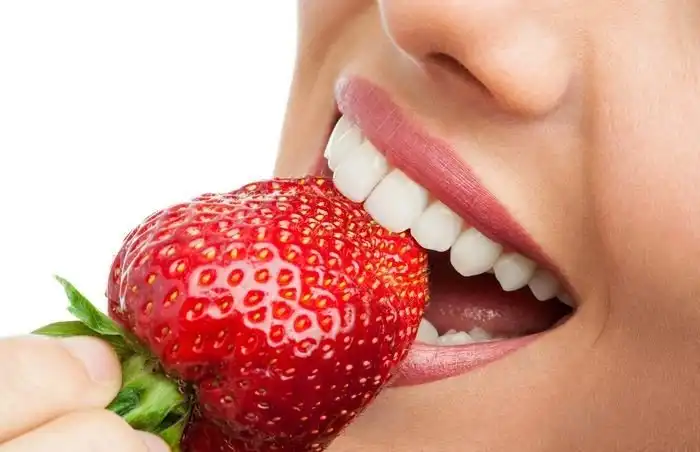 7 веществ, вредящих зубам, о которых вы даже не подозревали