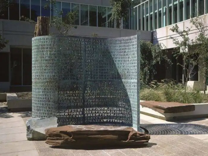 10 загадочных шифров, о которые человечество ломало мозг десятилетиями