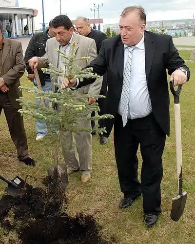 40 лет назад чемпион вытащил из воды 46 человек...