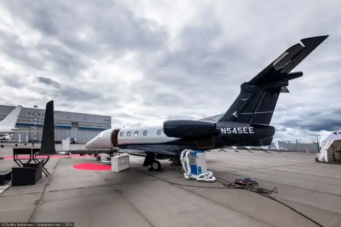 На чём летают арабские шейхи и российские олигархи