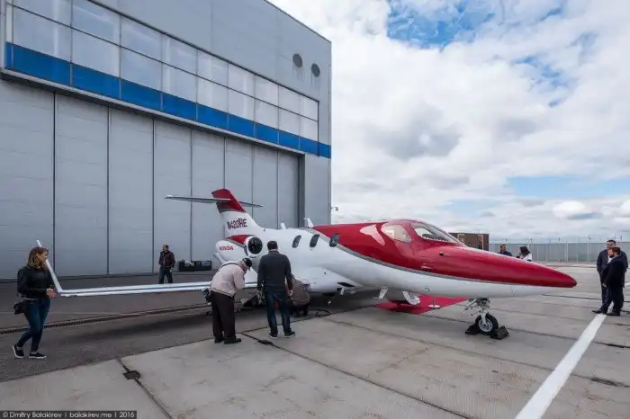 На чём летают арабские шейхи и российские олигархи