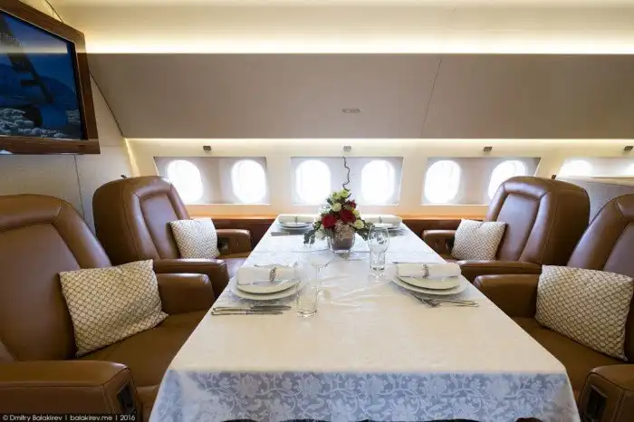 На чём летают арабские шейхи и российские олигархи