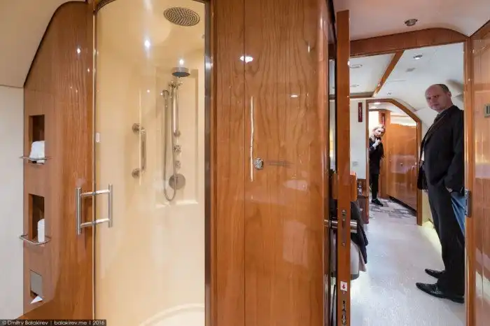 На чём летают арабские шейхи и российские олигархи