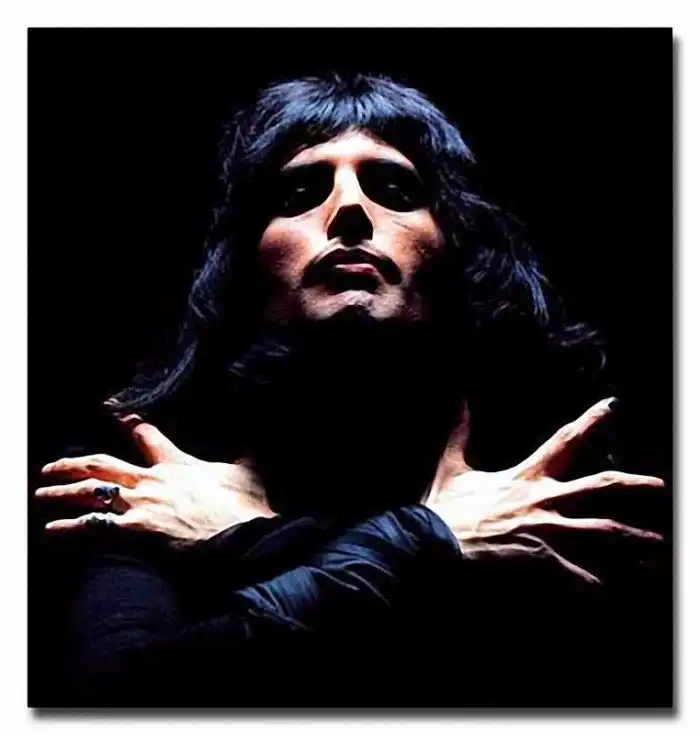 Фредди Меркьюри, ты в наших сердцах