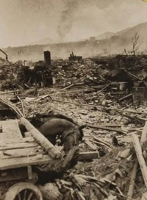 Конфискованные снимки разрушенного Нагасаки после ядерной бомбардировки