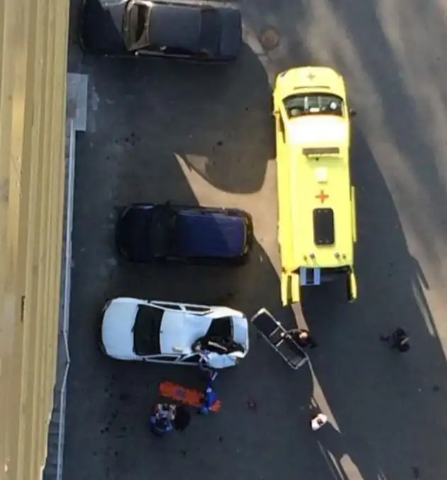 В Новосибирске подросток выжил после падения с 23 этажа