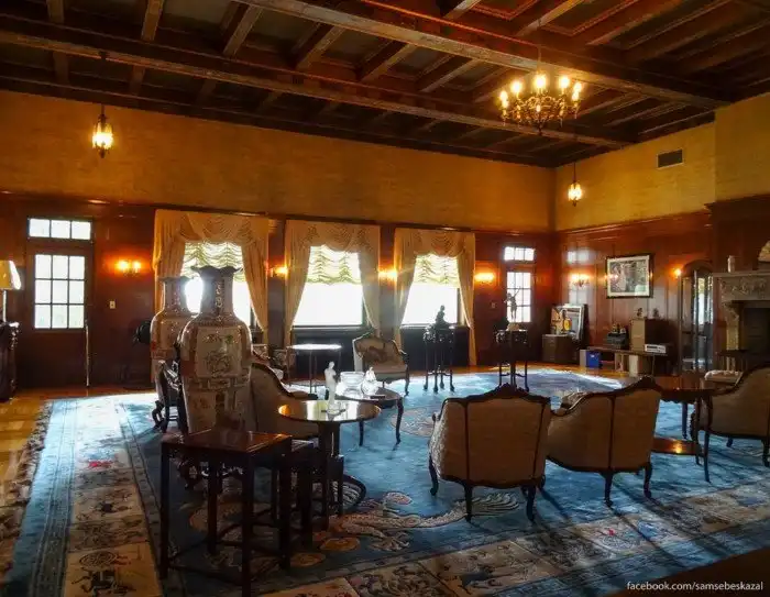 Дворец за миллион долларов