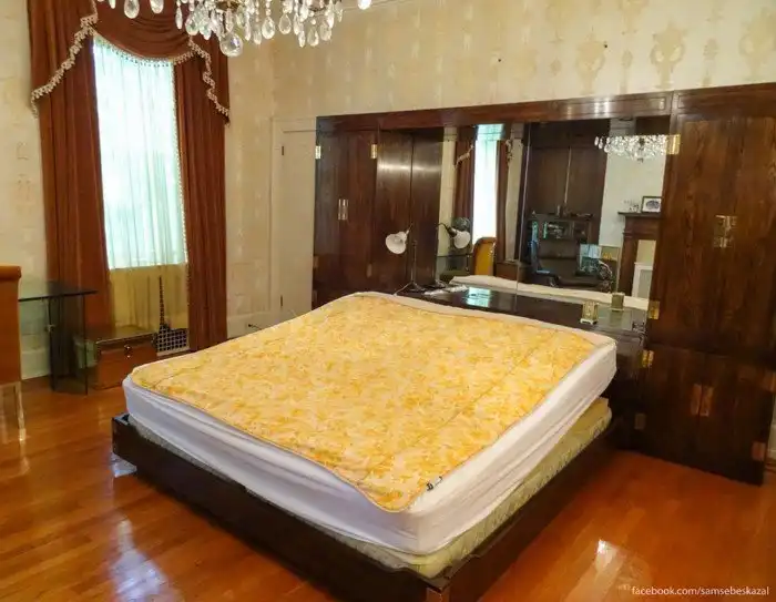 Дворец за миллион долларов