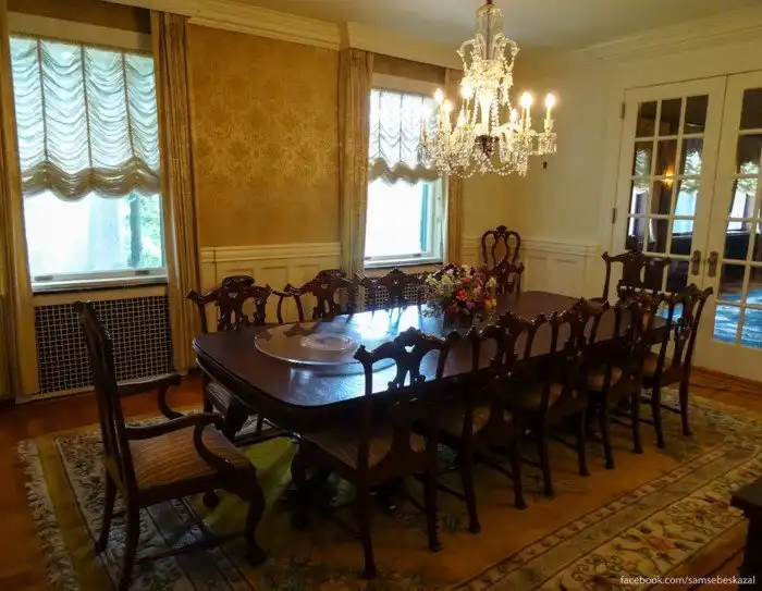 Дворец за миллион долларов