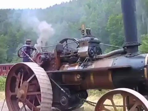 Как использовать старинный трактор?