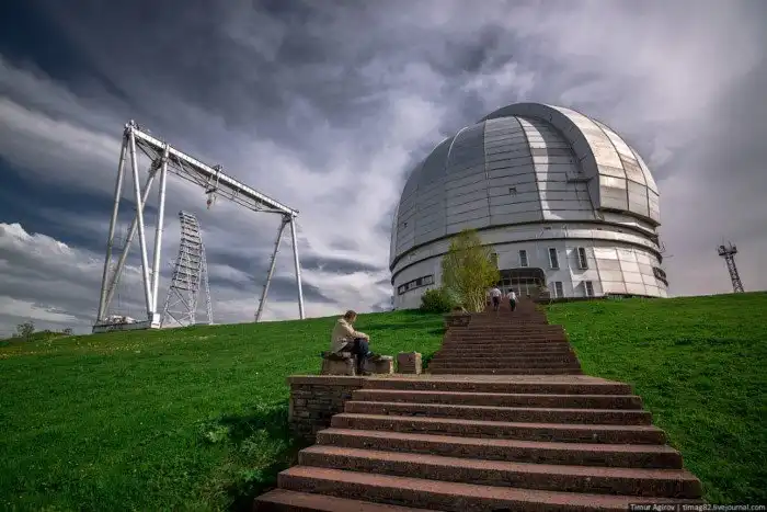 РАТАН-600 — крупнейший радиоантенный телескоп в мире