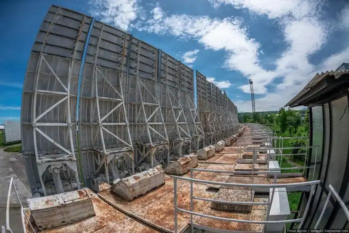 РАТАН-600 — крупнейший радиоантенный телескоп в мире