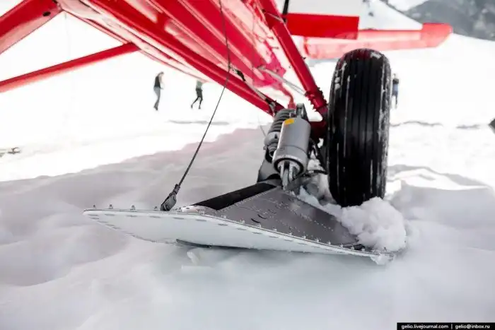 Полёт над горой Денали на Аляске