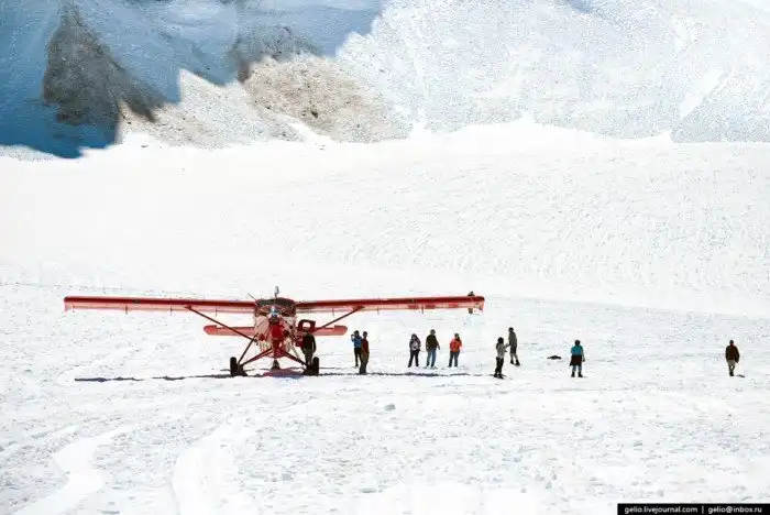 Полёт над горой Денали на Аляске