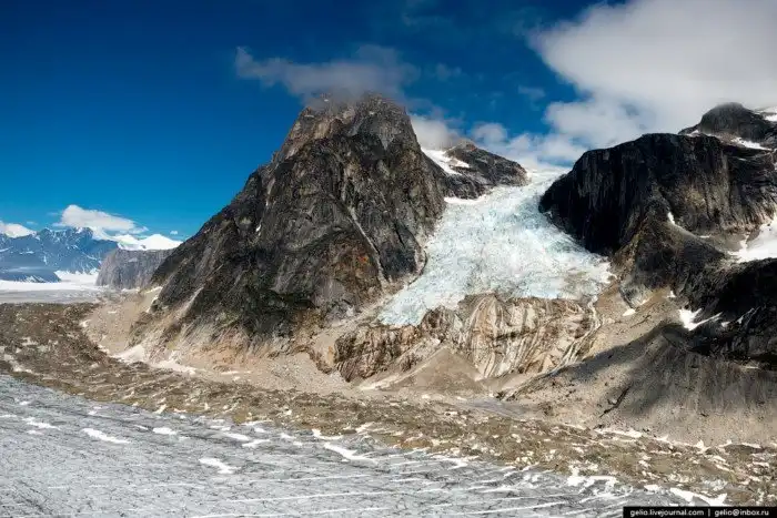 Полёт над горой Денали на Аляске