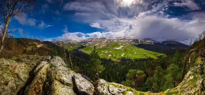 Плато Лаго-Наки на Западном Кавказе