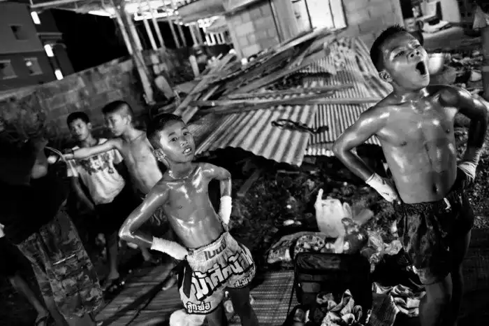 Дети на ринге: развлечение для туристов и источник дохода для многих тайцев