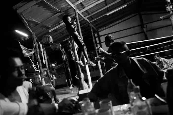 Дети на ринге: развлечение для туристов и источник дохода для многих тайцев