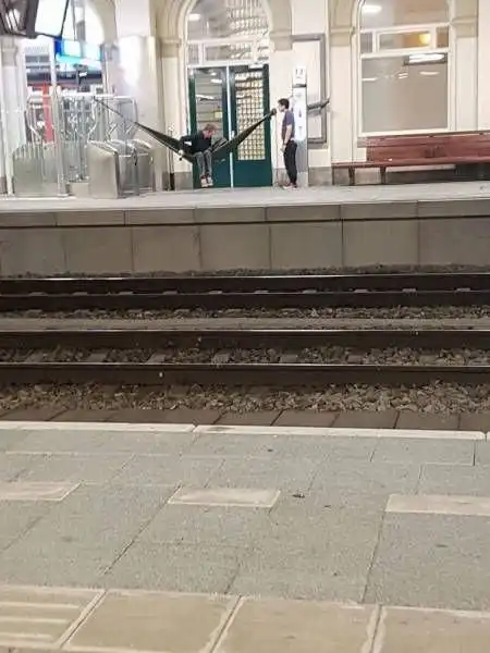 Просто задолбался ждать