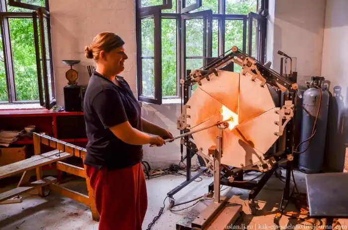 Как делают пузырьки в стекле