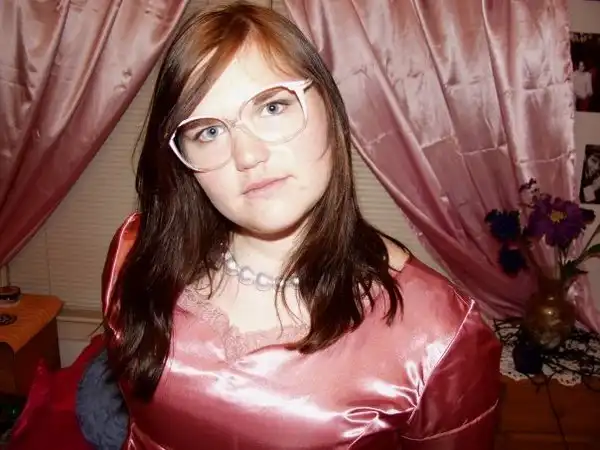 Двухметровая модель «Годзилла»